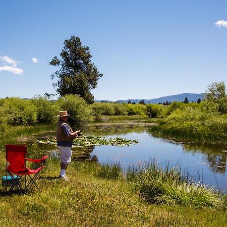 Bend-Sunriver Camping Resort Two-Bedroom Cabin 5 Buitenkant foto